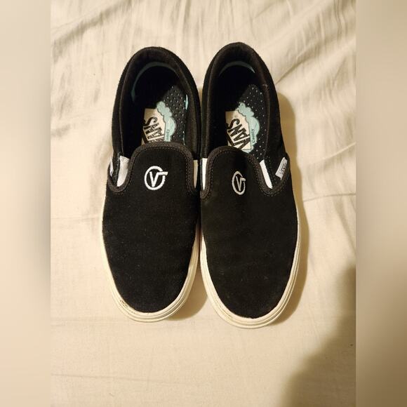 Mens Van's slip on shoe size 6. Pre-owned - Picture 2 of 4